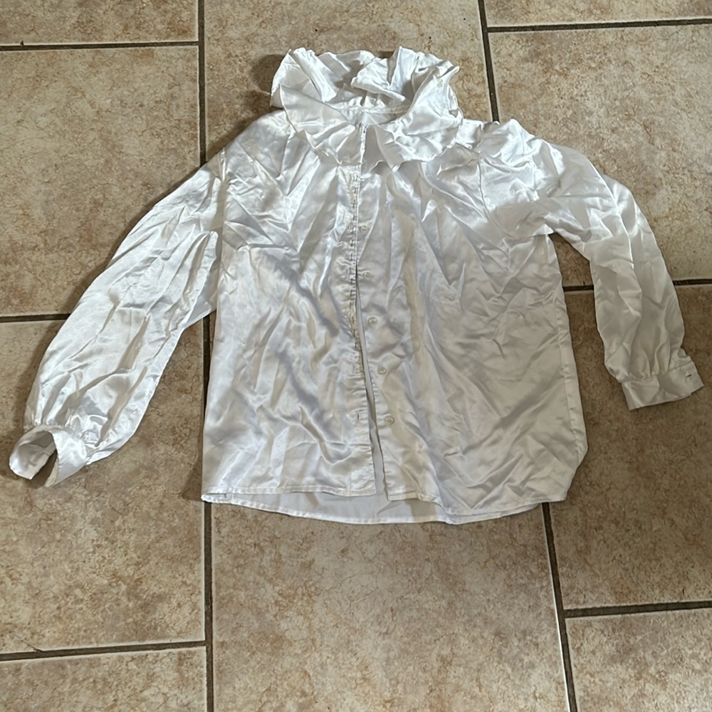 Workers Union Ruffled Long Sleeve